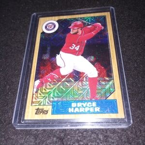 BRYCE HARPER TOPPS CHROME (1987)) SILVER MOJO HOBBY CONTINUITY PROGRAM RELIC